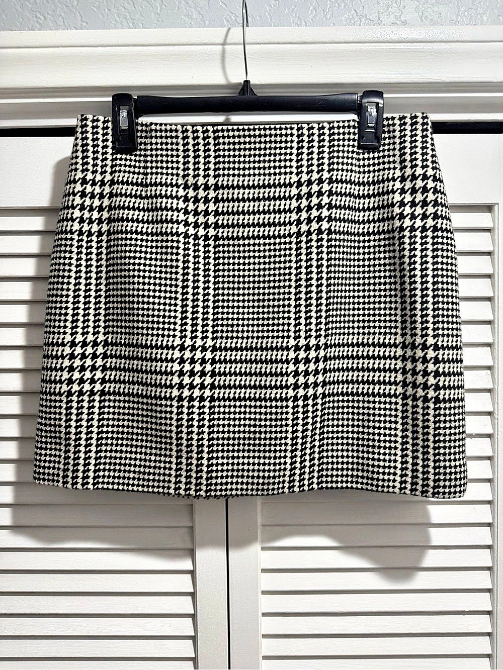 H&M wool Houndstooth Mini Skirt Black & White Size 12 Like New
